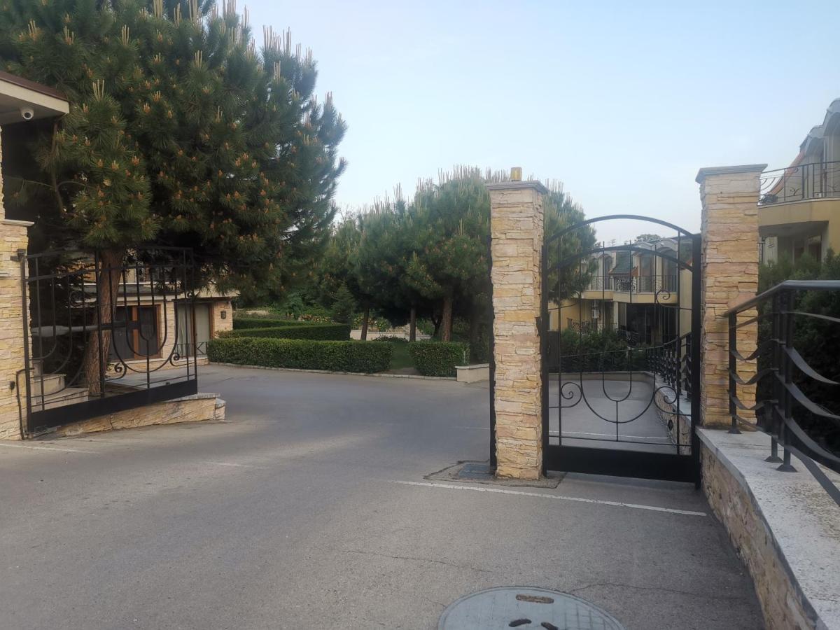 Luxury Apartment Amalfi 300 M From The Beach Varna Luaran gambar